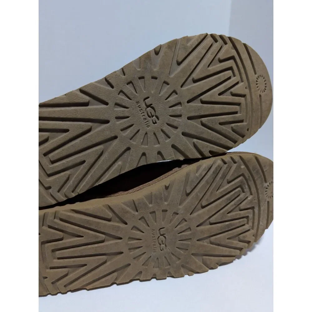 UGG Classic‎ Short Chestnut Suede Sheepskin Shearling Winter Boots Women's 6